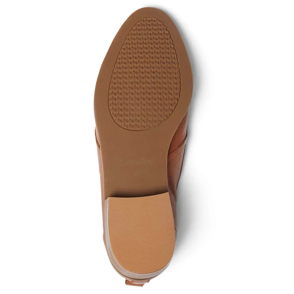 Tactic Loafer in Tan Leather